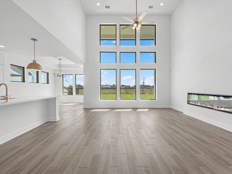 Spacious, unfurnished interior of a new home in Grange - 55', Katy (Image 14).