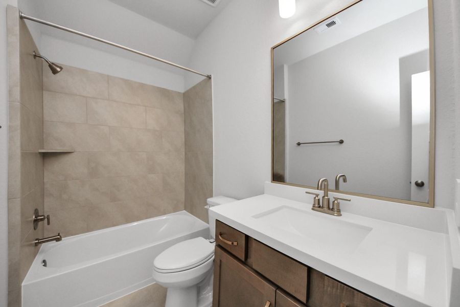 Furnished interior view inside a new home in Laurel Landing: Landmark Collection, Alvin (Image 13). Furnished interior view inside a new home in Laurel Landing: Landmark Collection, Alvin (Image 13).