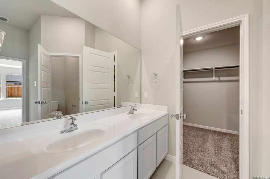 Furnished interior view inside a new home in Hickory Ridge Estates, Elmendorf (Image 5).