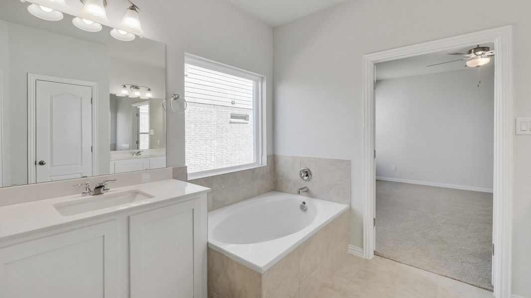 Furnished interior view inside a new home in Brookewater, Rosenberg (Image 11). Furnished interior view inside a new home in Brookewater, Rosenberg (Image 11).