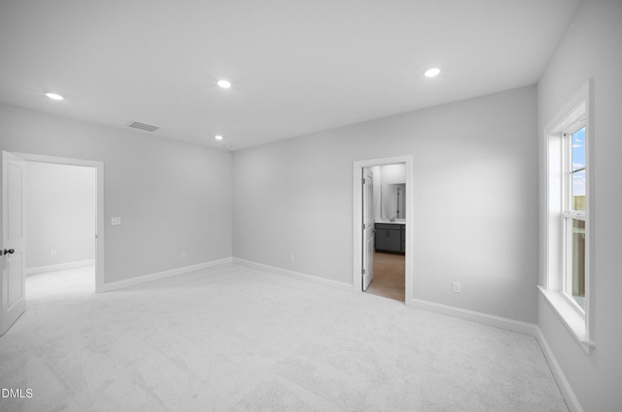 SUN_Everlee_Pic_LandrumIII_Bed5_2of2