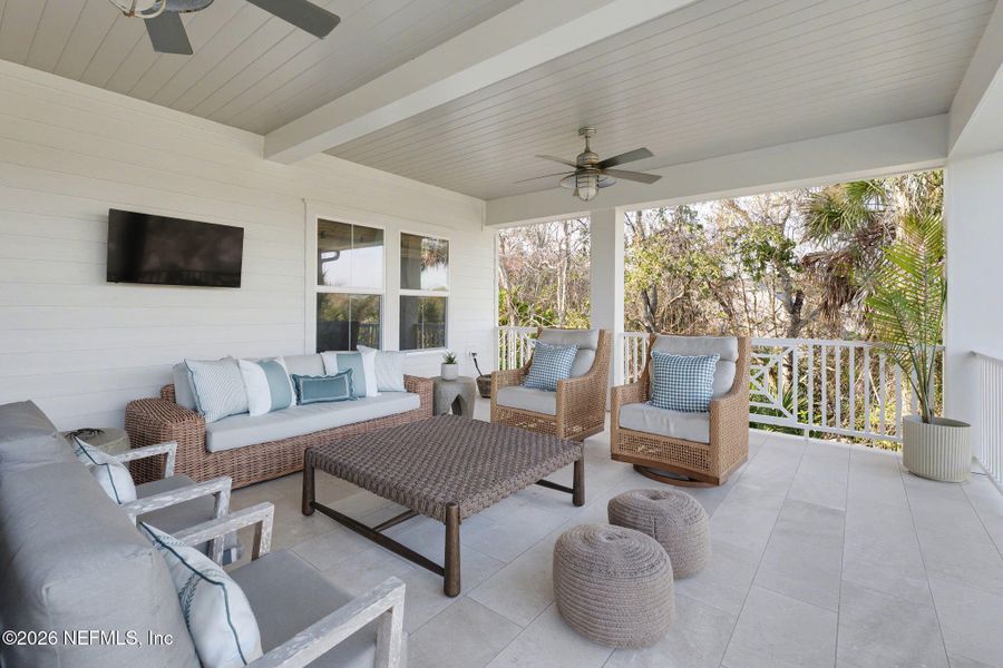Exterior details and patio area of a home in , Ponte Vedra Beach (Image 39).