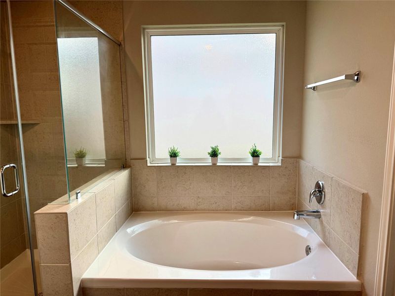 Close-up of interior finishes inside a home in Charleston Heights, Rosharon (Image 9).