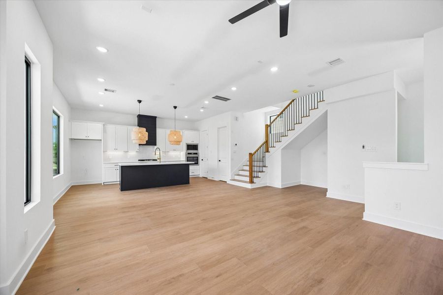 Spacious, unfurnished interior of a new home in , Houston (Image 18).