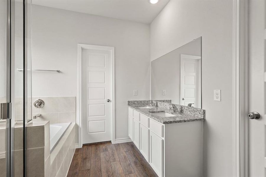 Furnished interior view inside a new home in Sycamore Landing, Fort Worth (Image 6).