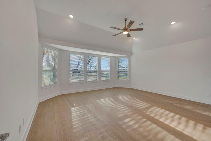 Spacious, unfurnished interior of a new home in The Oaks on 6th Street, Magnolia (Image 17).