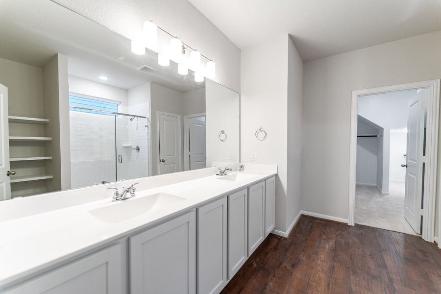 Furnished interior view inside a new home in Sanctuary, Salado (Image 9).