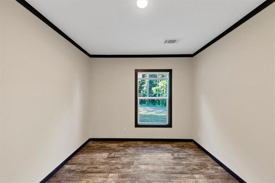 Spacious, unfurnished interior of a new home in , Waleska (Image 18).