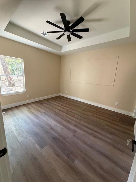 Spacious, unfurnished interior of a new home in , Quinlan (Image 3).