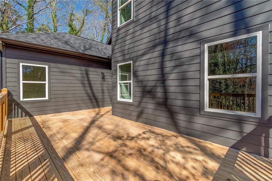 Exterior details and patio area of a home in , Gainesville (Image 3).