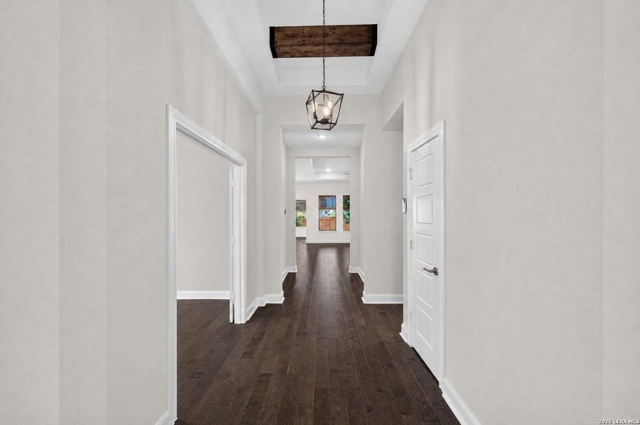 Spacious, unfurnished interior of a new home in Stillwater Ranch, San Antonio (Image 28).