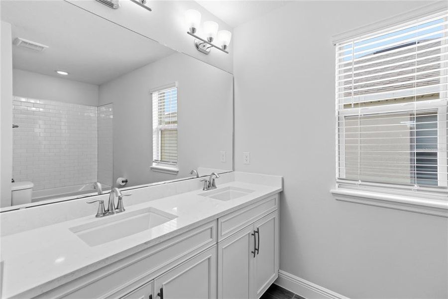 Furnished interior view inside a new home in , Winter Garden (Image 10).