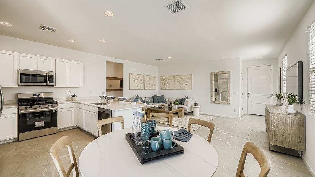 3563 Jerome Dining 3of3 F1 3563 Jerome Dining 3of3 F1