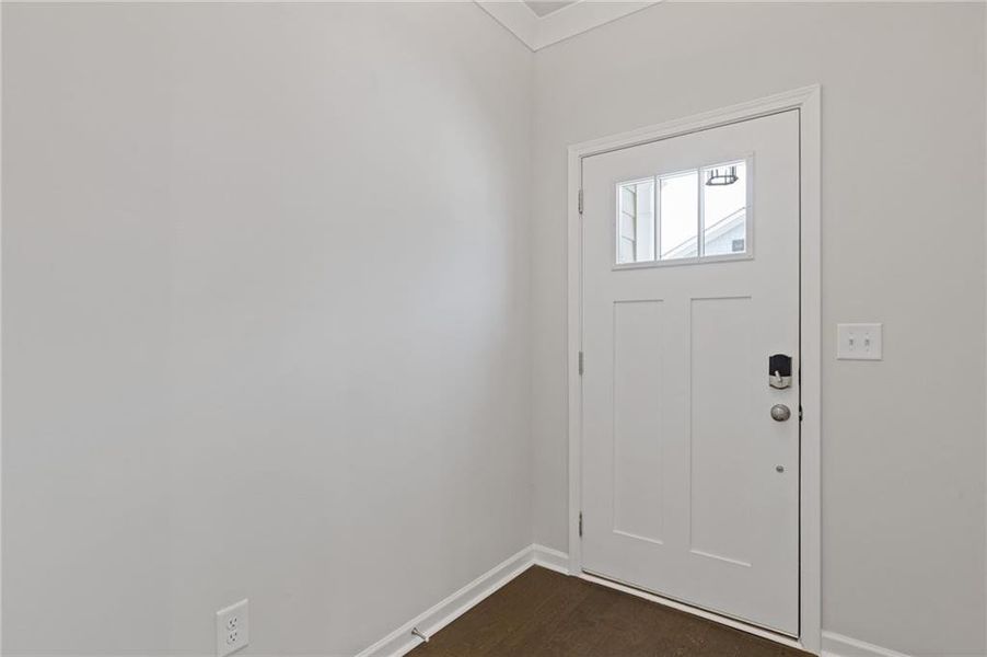 Spacious, unfurnished interior of a new home in Creekwood, Powder Springs (Image 10).