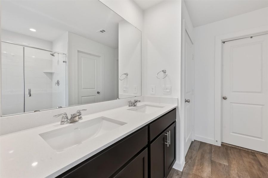 Furnished interior view inside a new home in Evergreen, Rosenberg (Image 45).