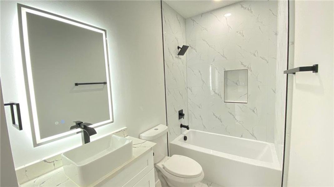 Furnished interior view inside a new home in , Lawrenceville (Image 32).