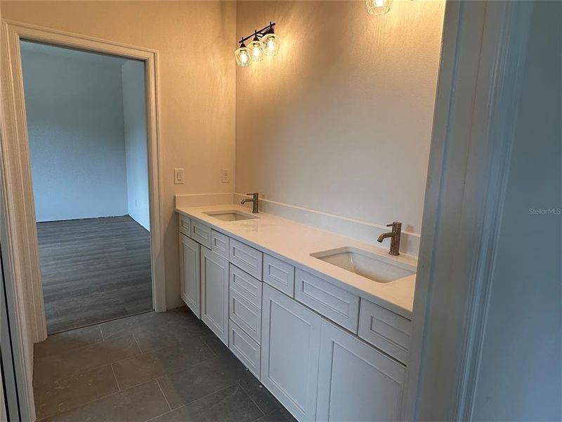 Furnished interior view inside a new home in , Tampa (Image 53).