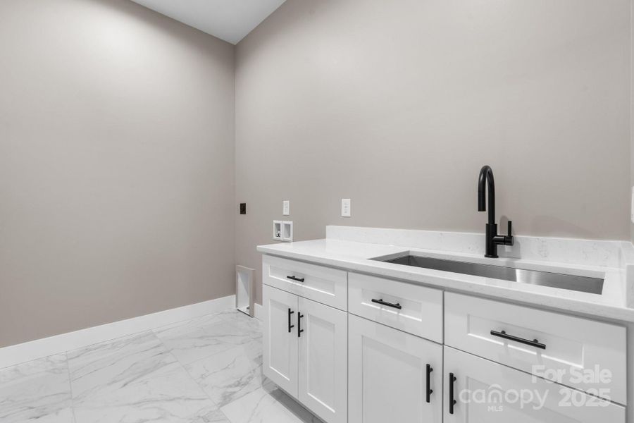 Furnished interior view inside a new home in , Hickory (Image 10).