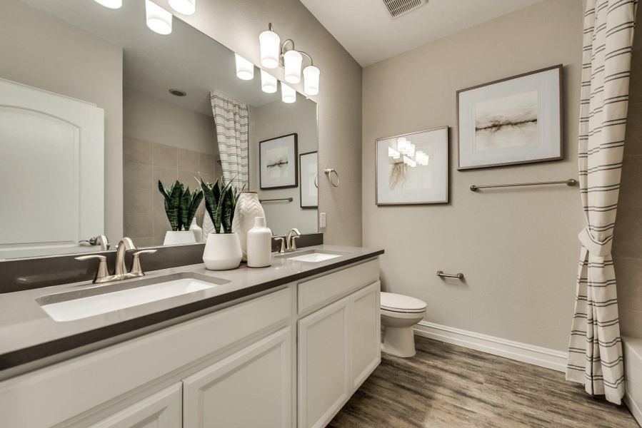 MODEL HOME images may NOT be consistent with the finished product. MODEL HOME images may NOT be consistent with the finished product.