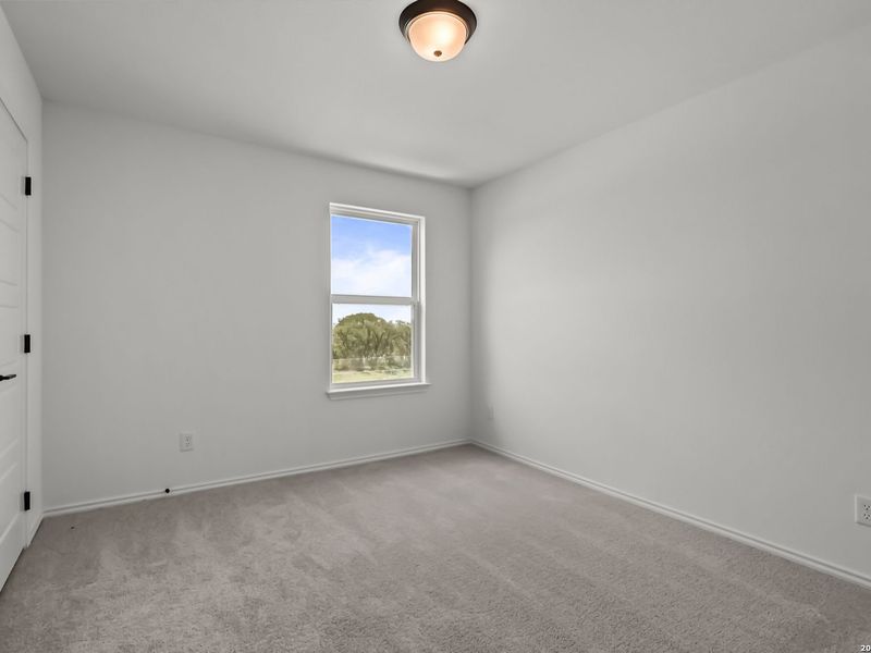 Spacious, unfurnished interior of a new home in Meadows at Oak Creek, San Antonio (Image 31).