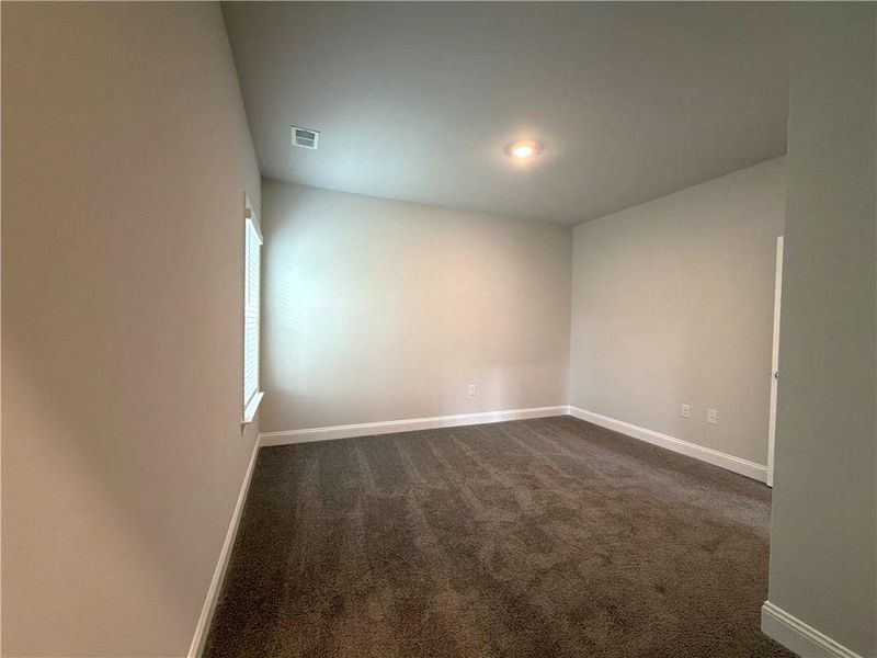 Spacious, unfurnished interior of a new home in Tuscany Hills, Douglasville (Image 29).