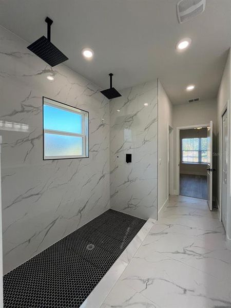 Spacious, unfurnished interior of a new home in , Citrus Springs (Image 31).