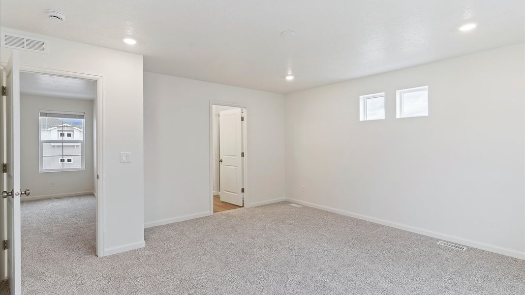 Spacious, unfurnished interior of a new home in Reunion, Commerce City (Image 22). Spacious, unfurnished interior of a new home in Reunion, Commerce City (Image 22).