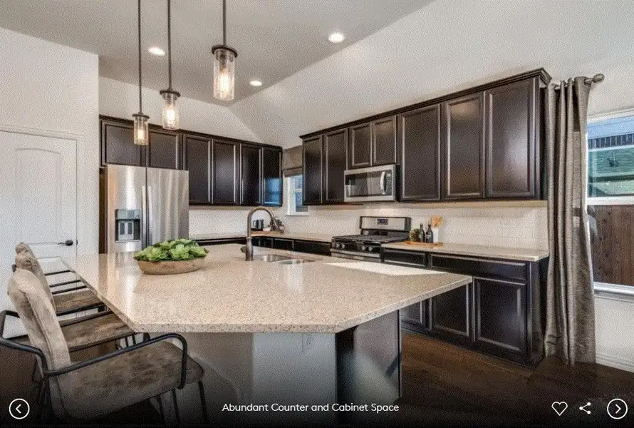 Photo of Pulte model home with same floor plan, not of actual home listed. Photo of Pulte model home with same floor plan, not of actual home listed.