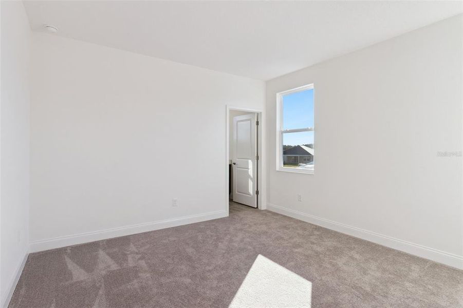 Spacious, unfurnished interior of a new home in Tamarack at Two Rivers, Zephyrhills (Image 44).