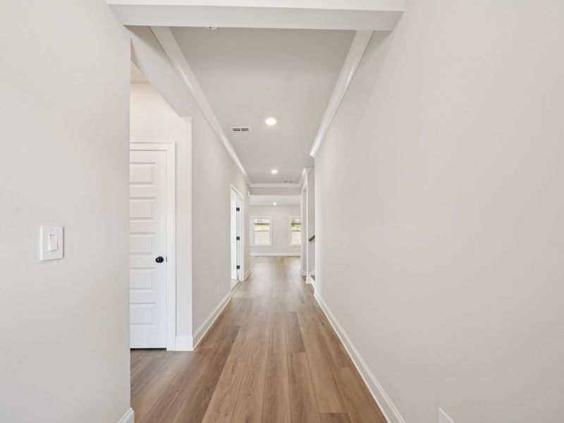 Spacious, unfurnished interior of a new home in Martin Springs - Estate Series, Lawrenceville (Image 12).