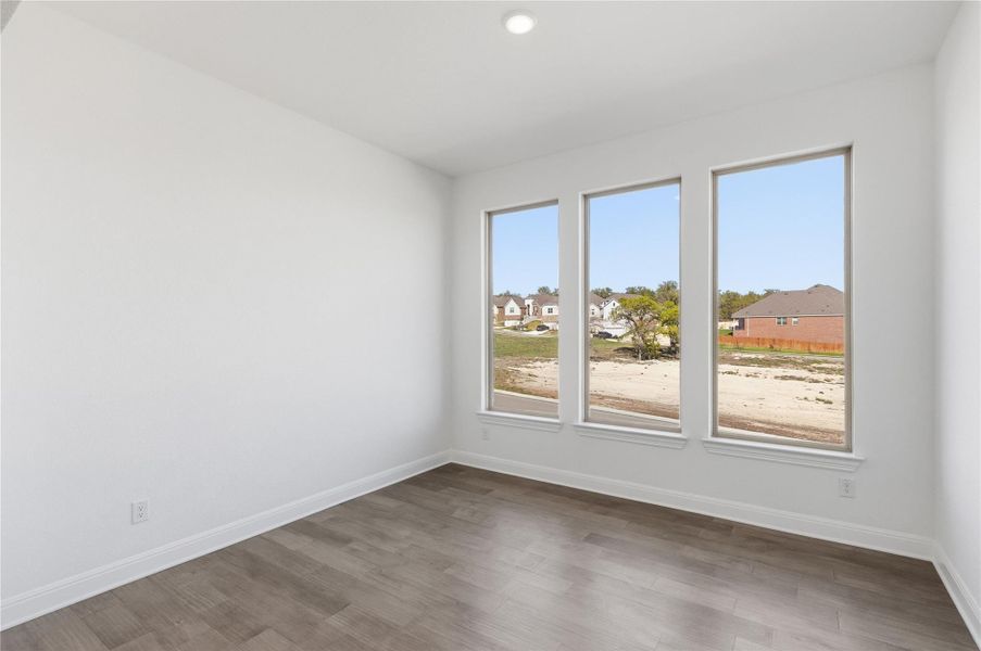 Spacious, unfurnished interior of a new home in Retreat at San Gabriel, Georgetown (Image 20).