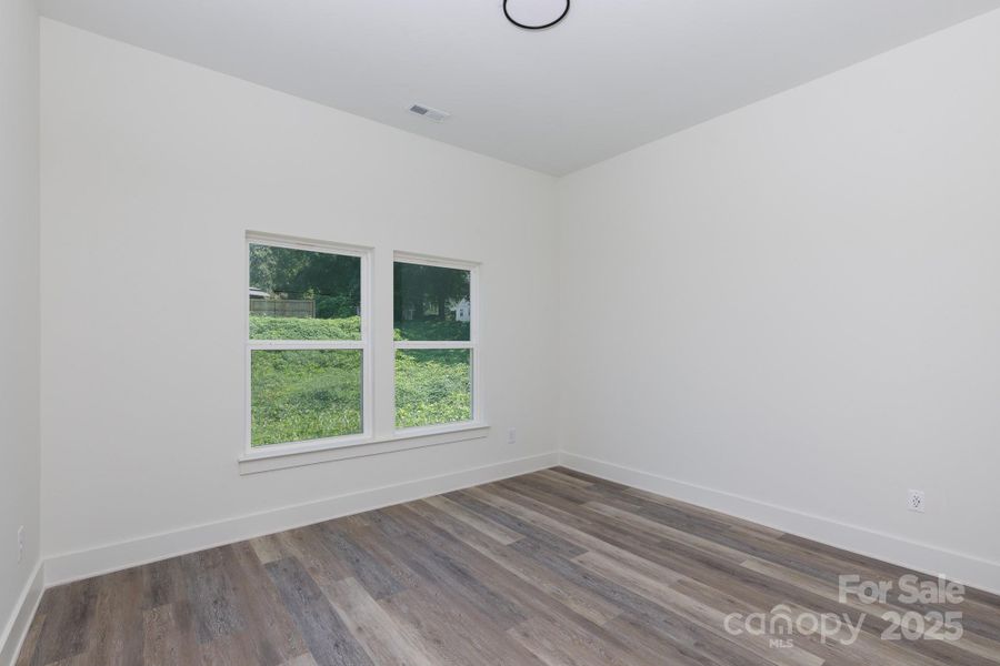 Spacious, unfurnished interior of a new home in , Gastonia (Image 15).