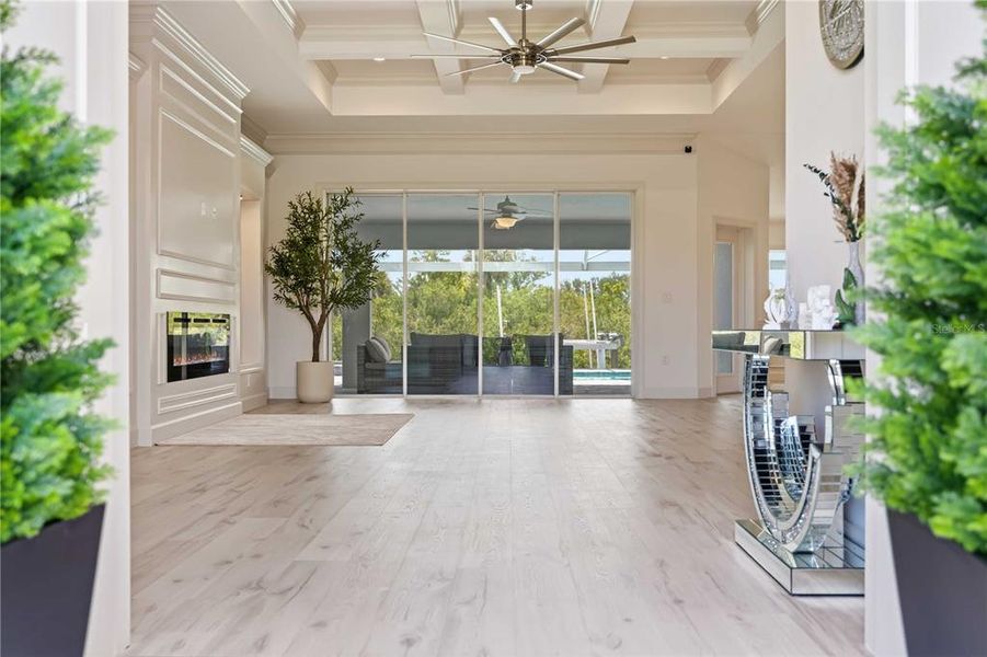 Exterior details and patio area of a home in , Port Charlotte (Image 28).
