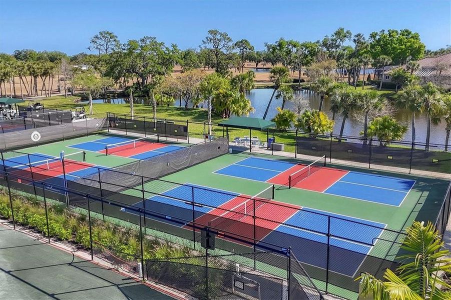 Community amenities in , Englewood (Image 39).