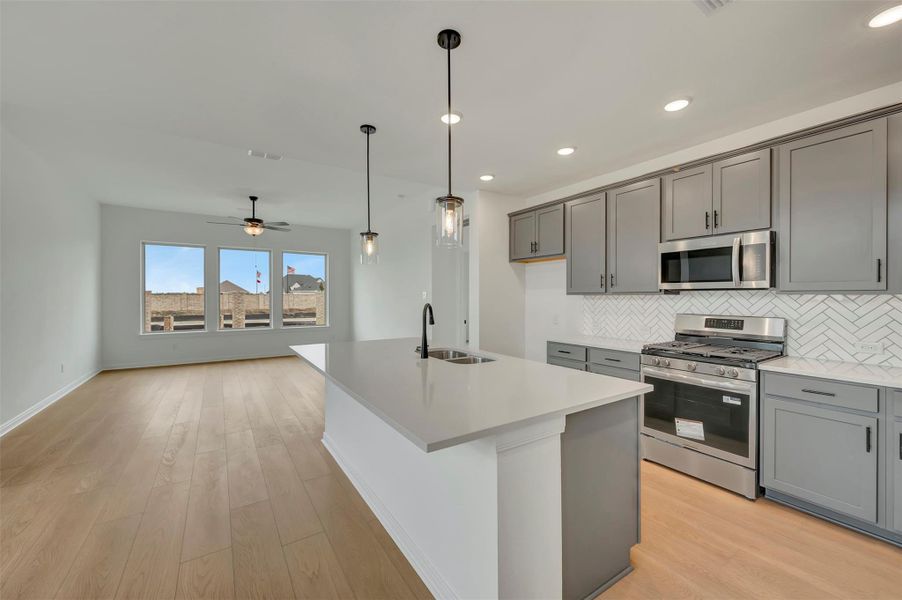 Furnished interior view inside a new home in Beacon Point at Lago Mar 50’ Homesites, Texas City (Image 10).