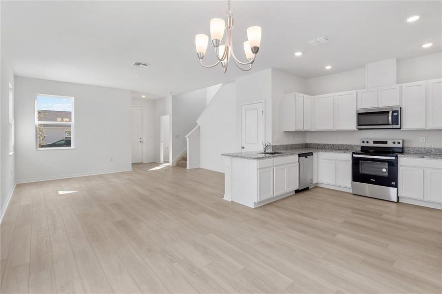 Spacious, unfurnished interior of a new home in Bellaviva III at Westside, Davenport (Image 13). Spacious, unfurnished interior of a new home in Bellaviva III at Westside, Davenport (Image 13).