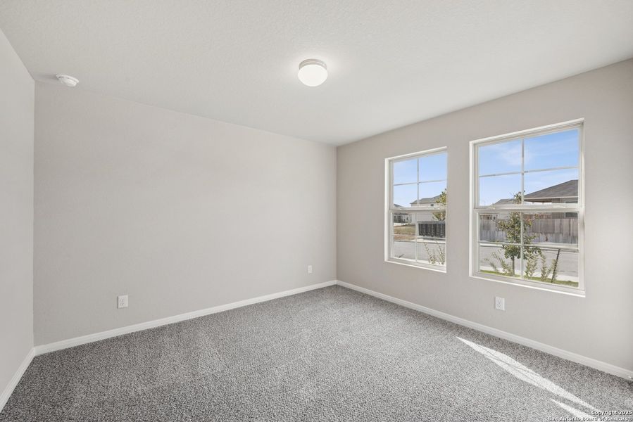 Spacious, unfurnished interior of a new home in Greenspoint Heights, Seguin (Image 23).