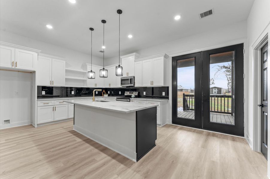 Tons of cabinets and storage space with elegant, high-end finishes. Tons of cabinets and storage space with elegant, high-end finishes.