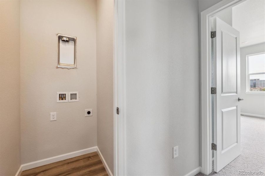 Spacious, unfurnished interior of a new home in Attainable Townhomes at Grand Vue at Interlocken, Broomfield (Image 17).