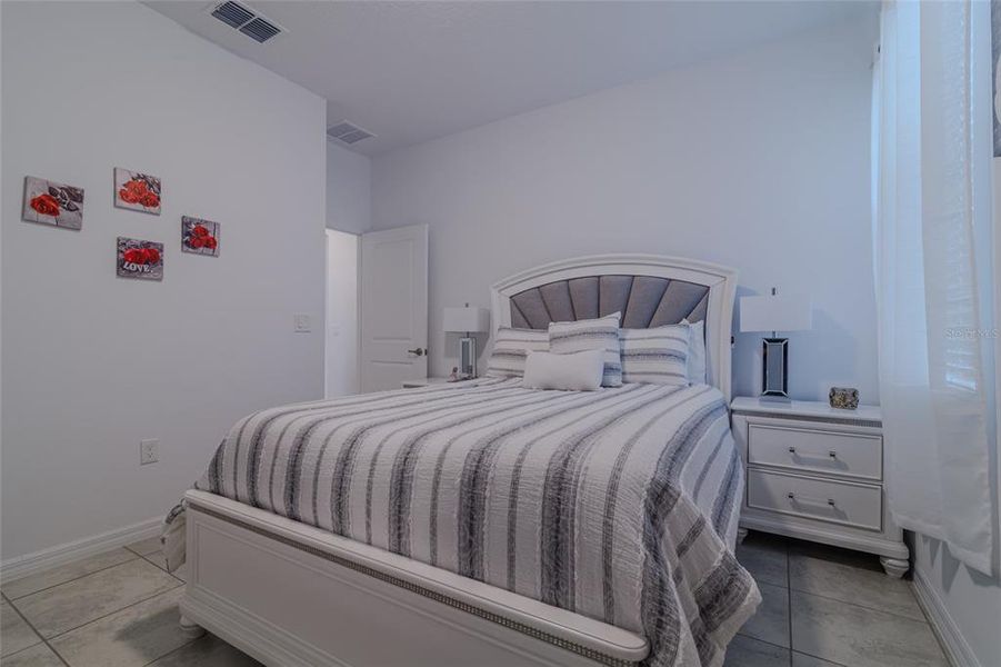 Furnished interior view inside a new home in , Ocala (Image 7).