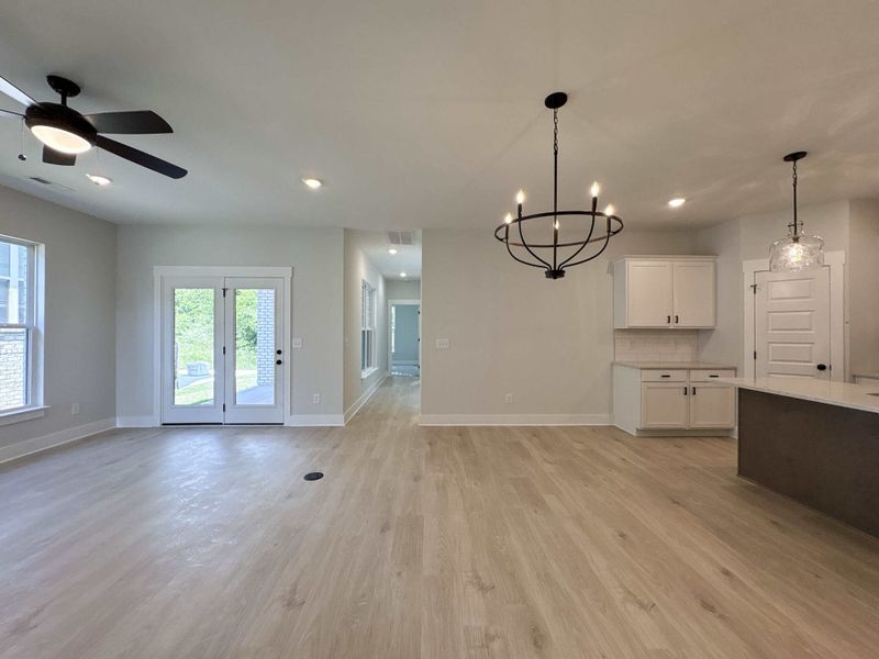 Spacious, unfurnished interior of a new home in The Paddock, Gallatin (Image 5).