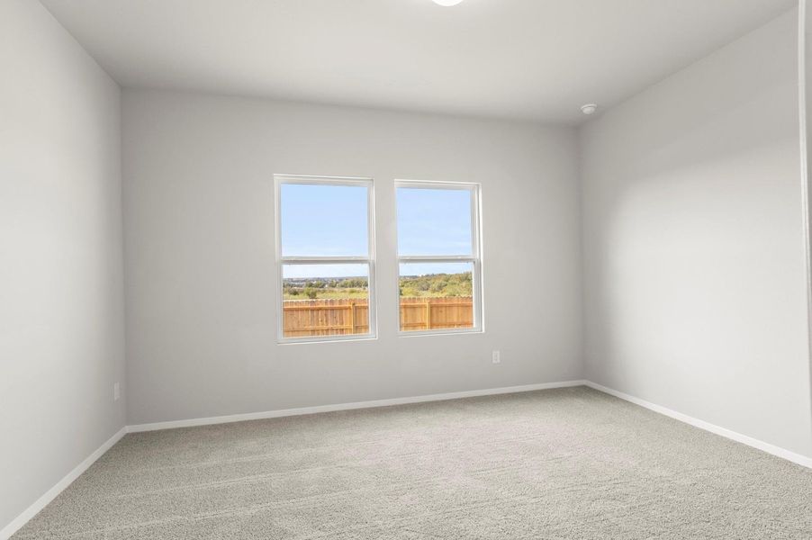 Spacious, unfurnished interior of a new home in Cloverleaf, Austin (Image 29).