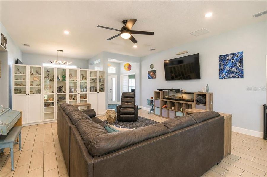 Furnished interior view inside a new home in Juliette Falls, Dunnellon (Image 45). Furnished interior view inside a new home in Juliette Falls, Dunnellon (Image 45).