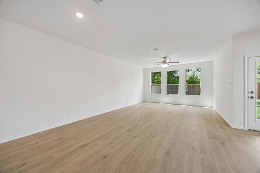Spacious, unfurnished interior of a new home in Eagle Cove, Denton (Image 19). Spacious, unfurnished interior of a new home in Eagle Cove, Denton (Image 19).