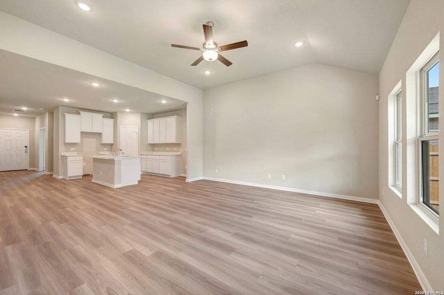 Spacious, unfurnished interior of a new home in Agave, San Antonio (Image 39).