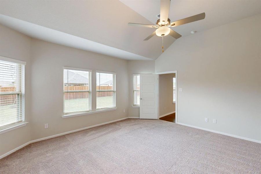 Spacious, unfurnished interior of a new home in The Preserve, Justin (Image 15).