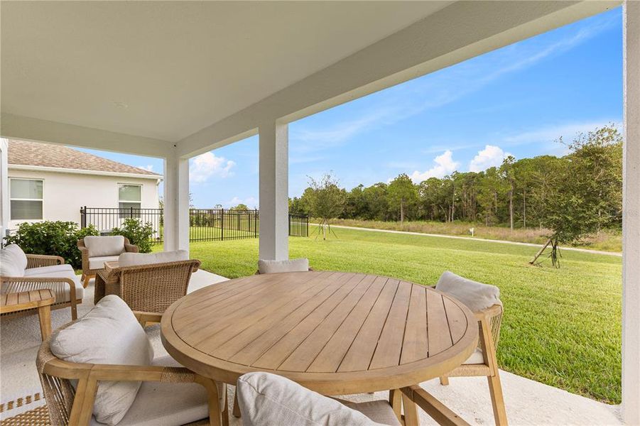 Exterior details and patio area of a home in Summerlake Reserve, Winter Garden (Image 2). Exterior details and patio area of a home in Summerlake Reserve, Winter Garden (Image 2).
