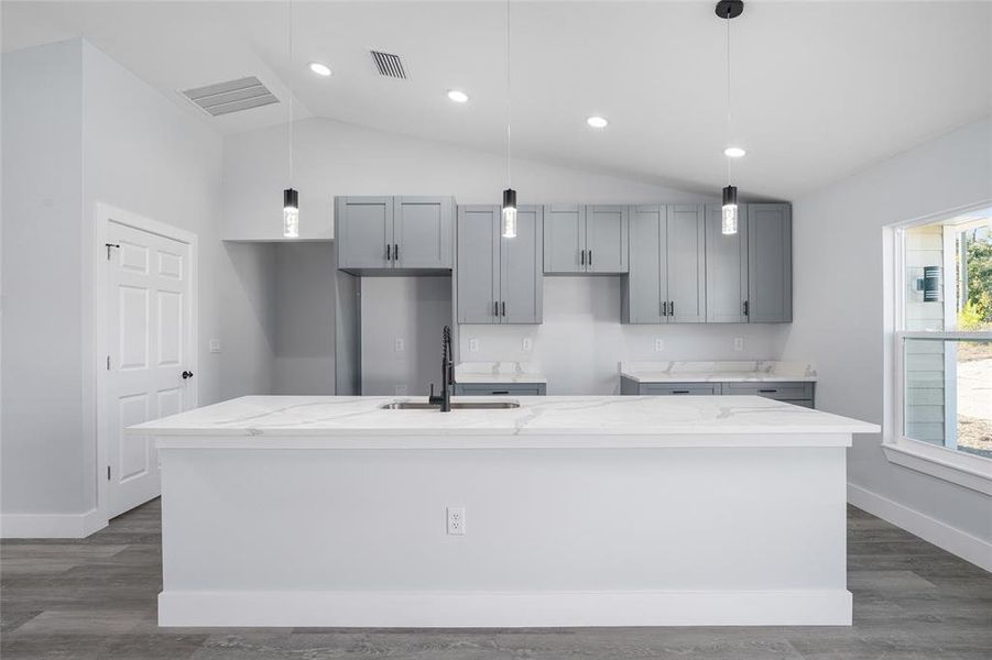 Furnished interior view inside a new home in , Dunnellon (Image 10).