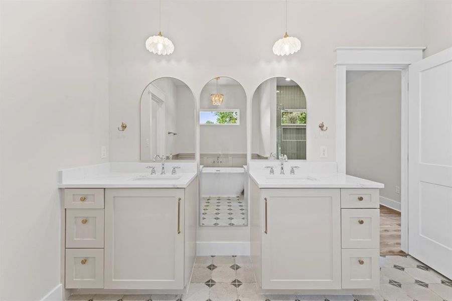 Furnished interior view inside a new home in , Lindale (Image 15).