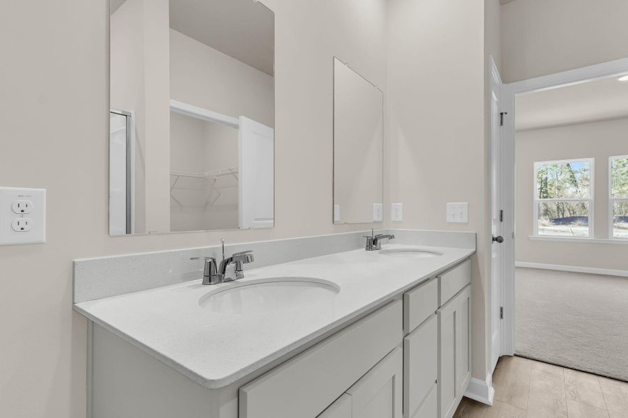 Furnished interior view inside a new home in , Ravenel (Image 7).
